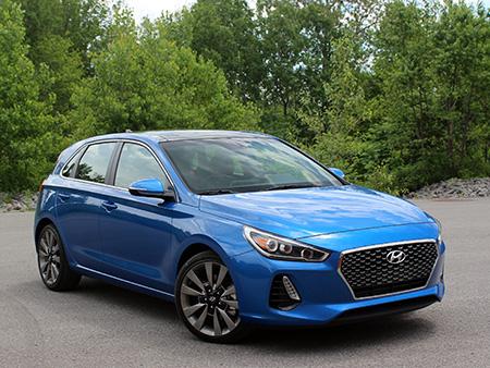 2018-Hyundai-Elantra-GT_01.jpg