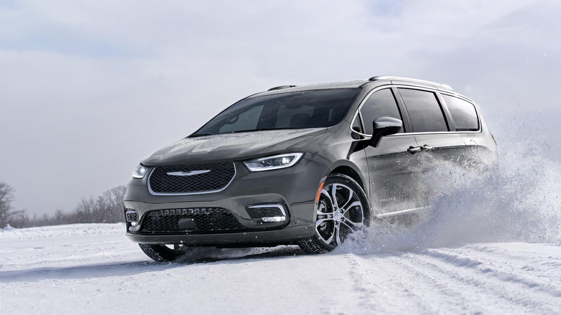 Chrysler Pacifica 2022 OA.jpg