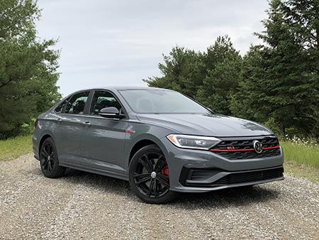 2021-Volkswagen-Jetta-GLI_01.jpg