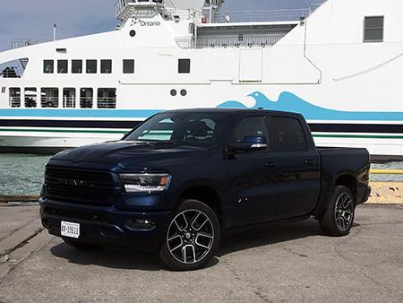2019-RAM-1500_01.jpg