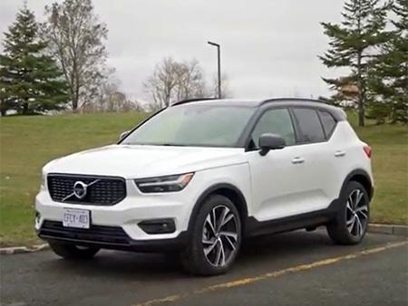 2019-volvo-XC40_01.jpg