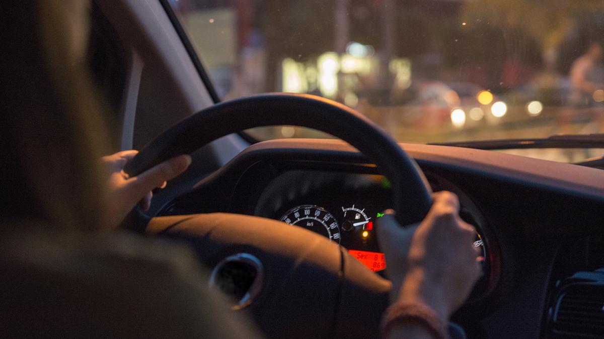 Safe Night Driving Tips For Canadian Roads CAA Quebec safe-night-driving-tips-for-canadian-roads-caa-quebec